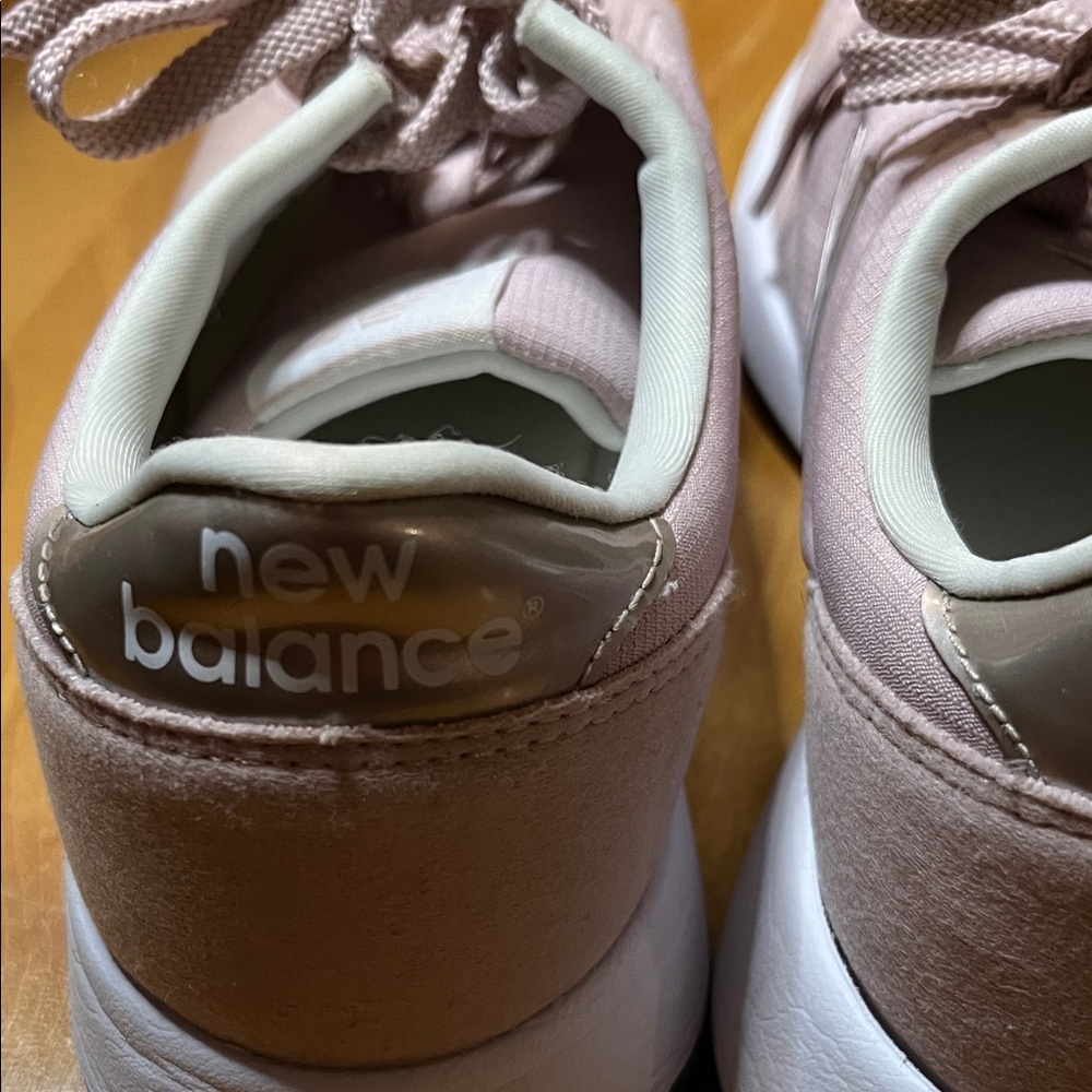 New Balance Women's Light Pink Sneakers - Picture 5 of 7